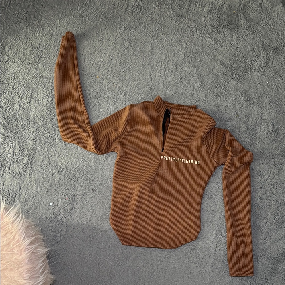 PrettyLittleThing Brown Ribbed Long Sleeve Top